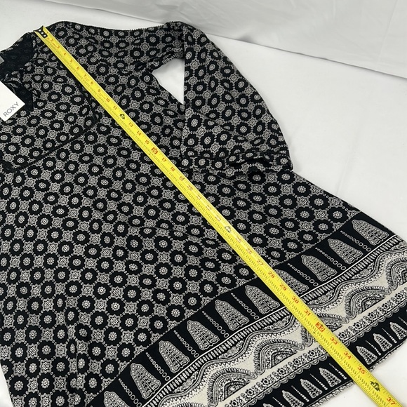 Roxy Brilliant Sky long sleeved mini dress boho bell sleeve Black & White size M - Picture 11 of 11